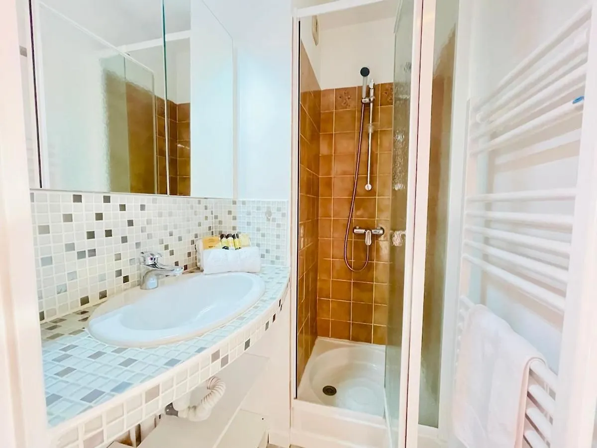 Cap Raphael Yourhosthelper Saint-Raphael  Apartment